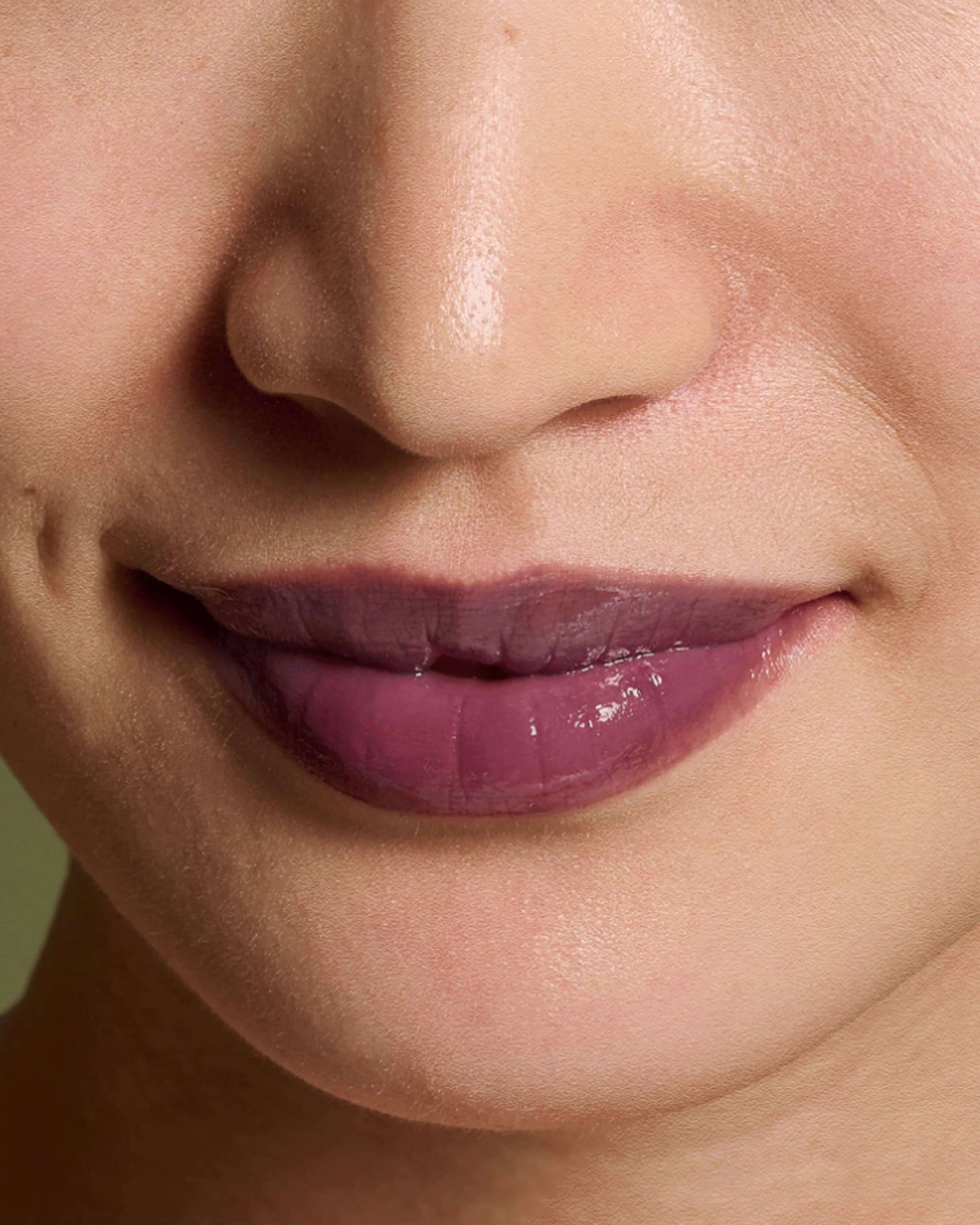 Gigi Grey (grey violet with cool undertones)