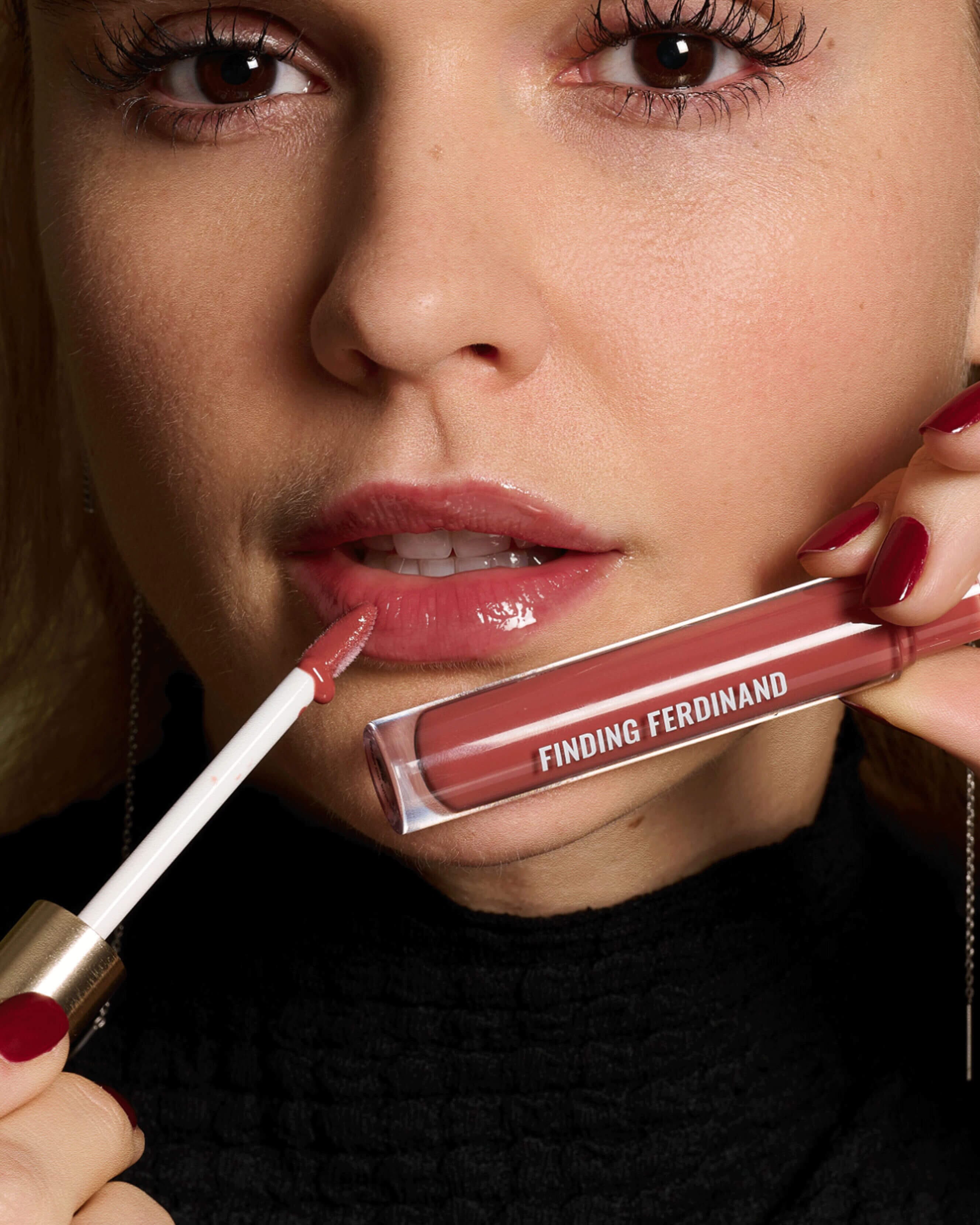 Thorn (rosy nude with neutral undertones)